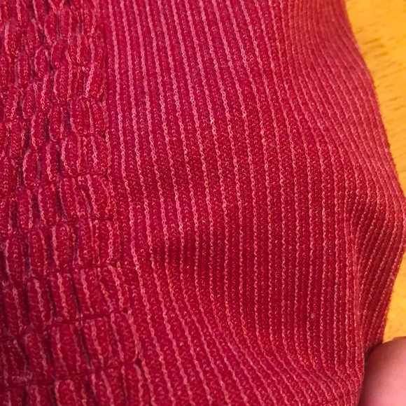 Crop top - Picture 3 of 4